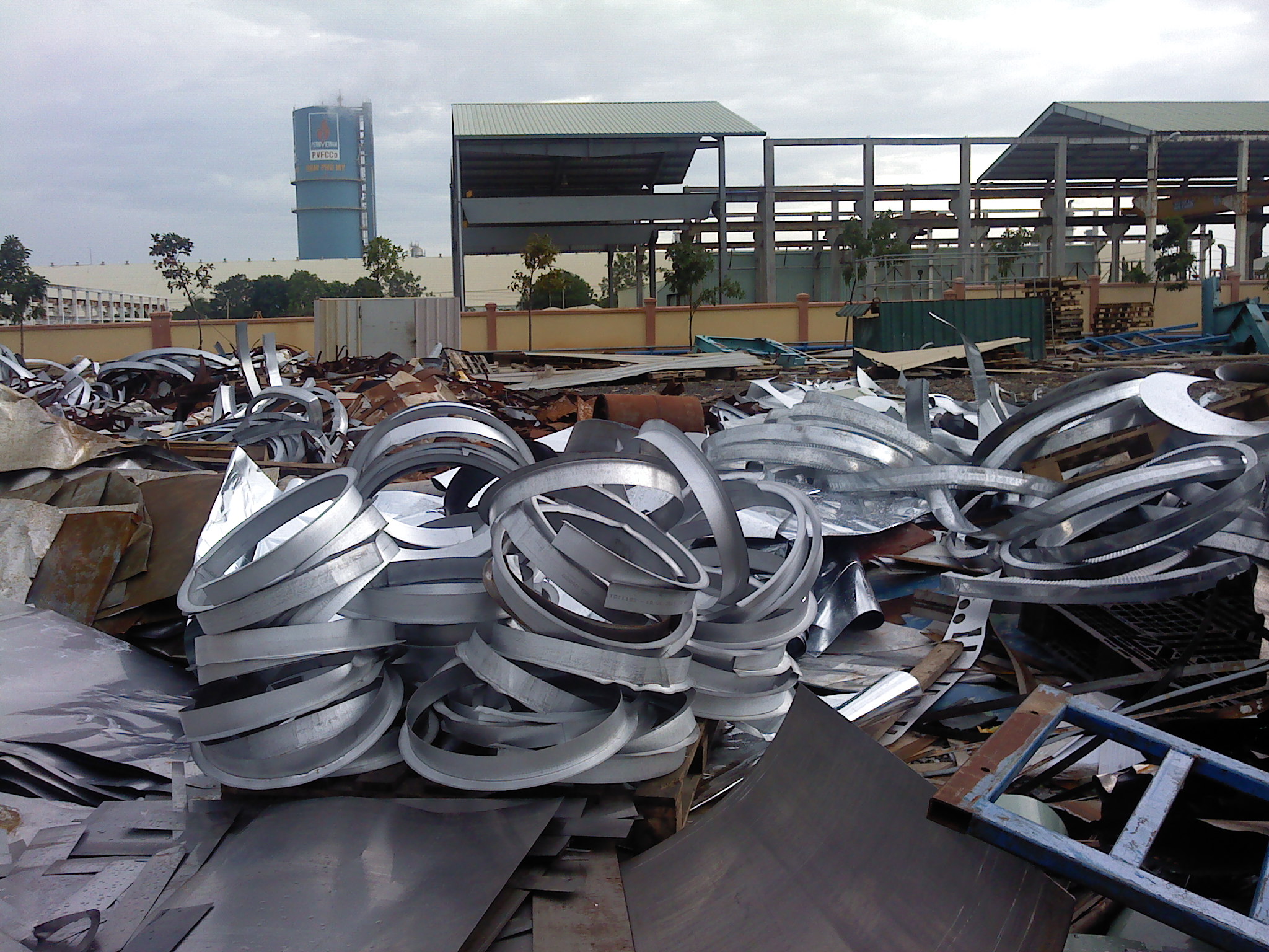 Cách xử lý kho phế liệu tại nhà xưởng để tránh vi phạm quy định PCCC