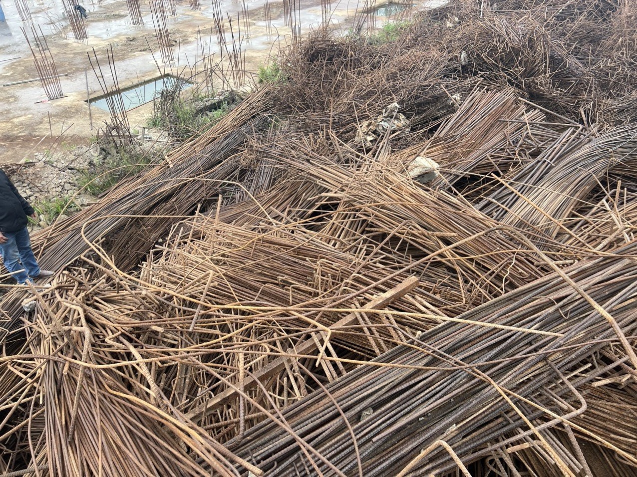 Vì sao nhiều công trình xây dựng chọn bán sắt thép phế liệu cho đơn vị thu mua lớn