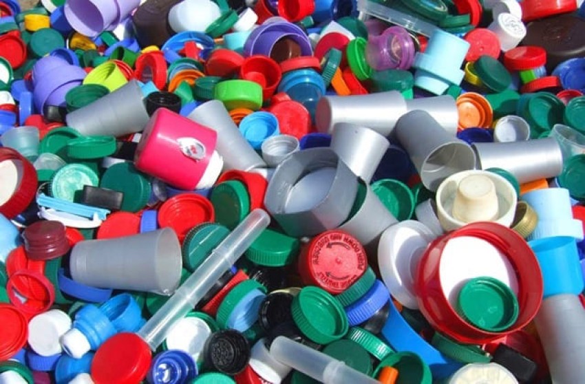 Dịch vụ thu mua phế liệu nhựa PA Trung Vạn Niên với mức giá cạnh tranh nhất tại khu vực thành phố Hồ Chí Minh